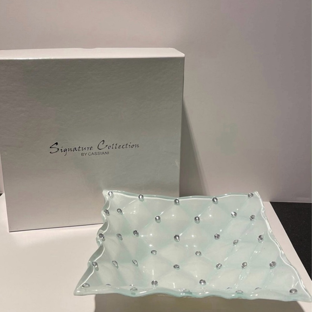 NIB Diamond Signature Collection by Cassiani Square Glass Bowl, w/ Crystals